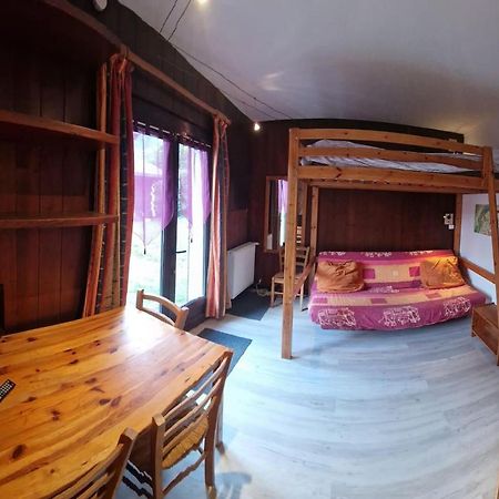 Les Breventines Apartment เลอุชส์ ภายนอก รูปภาพ