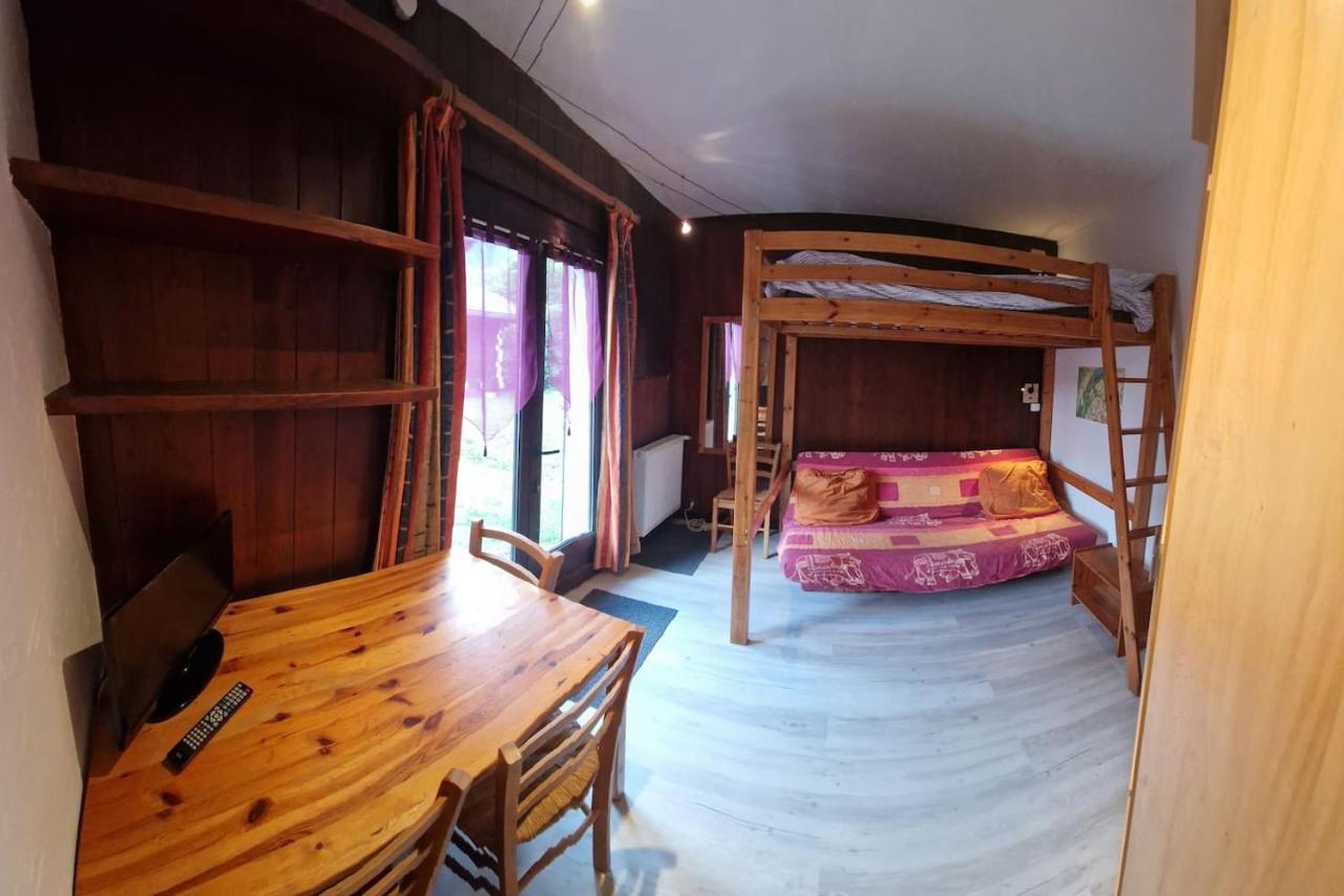 Les Breventines Apartment เลอุชส์ ภายนอก รูปภาพ